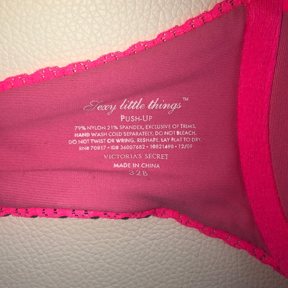 Victoria’s Secret Sexy Little Things Push-Up Bra - Picture 3 of 3